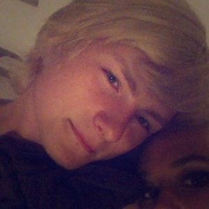 Meet your Posher, Dyln